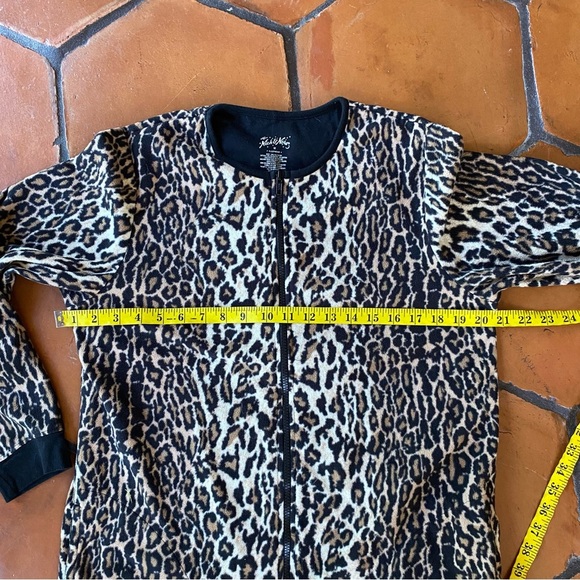 Nick & Nora Adult One Piece BUNNY Footed Pajamas Leopard Fleece Sleepwear Medium - Picture 5 of 6